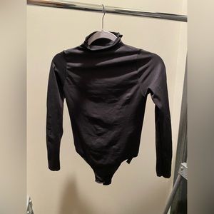 SKIMS ESSENTIAL MOCK NECK LONG SLEEVE BODYSUIT ONYX L/XL